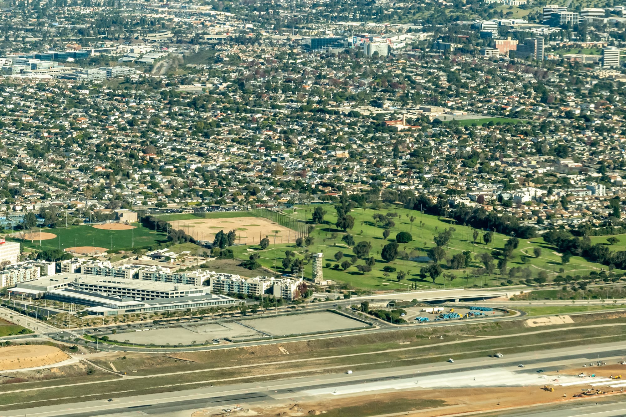 Westchester, Los Angeles, from the air: the Westchester Golf Course and the neighborhoods beside Los Angeles International Airport